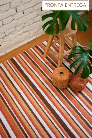 Tapete Inácio 1,51 x 1,62  listrado feito à mão, 100% algodão reciclado