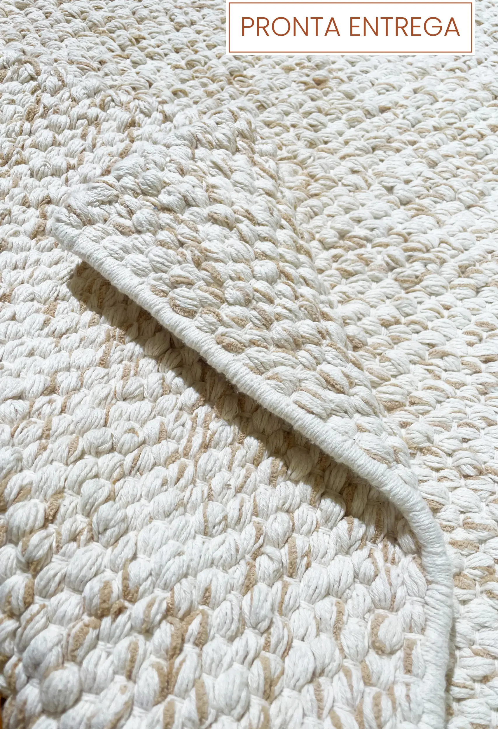 tapete artesanal grao feito à mão, 80% algodão reciclado e 20% chenille